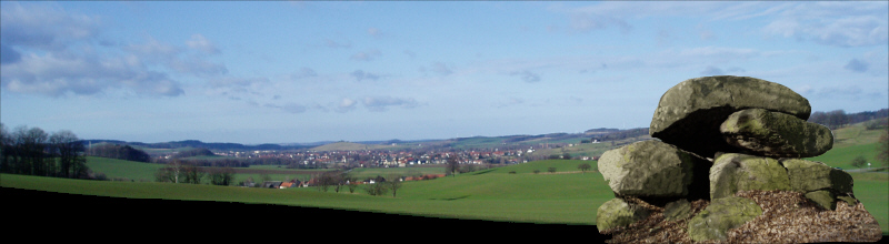 Thors Amboss - Die steinerne Himmeslscheibe von Neusalza-Spremberg, Ostansicht