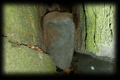 Knstlicher Treibkeil in einem der Objekte, ca. 30x12x12cm